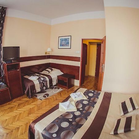 Pensjonat Willa Sorrento Krzeszowice エクステリア 写真