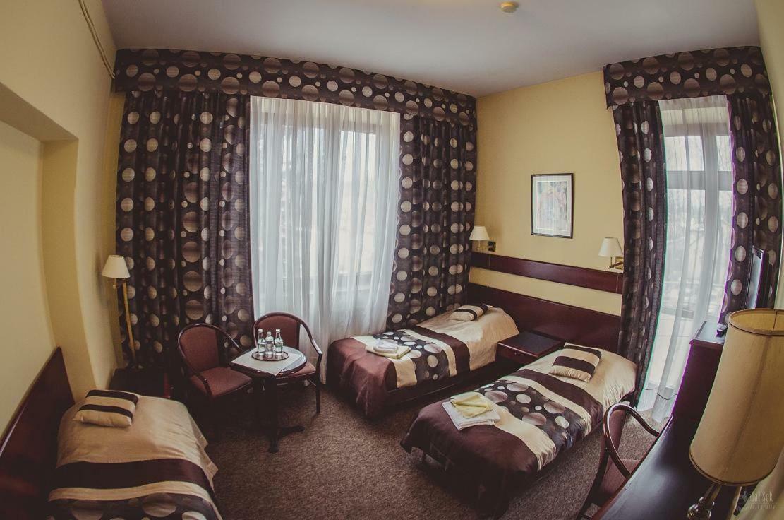 Pensjonat Willa Sorrento Krzeszowice エクステリア 写真